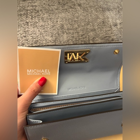 Like New Michael Kors Leather Blue pale Wallet - Picture 8 of 16